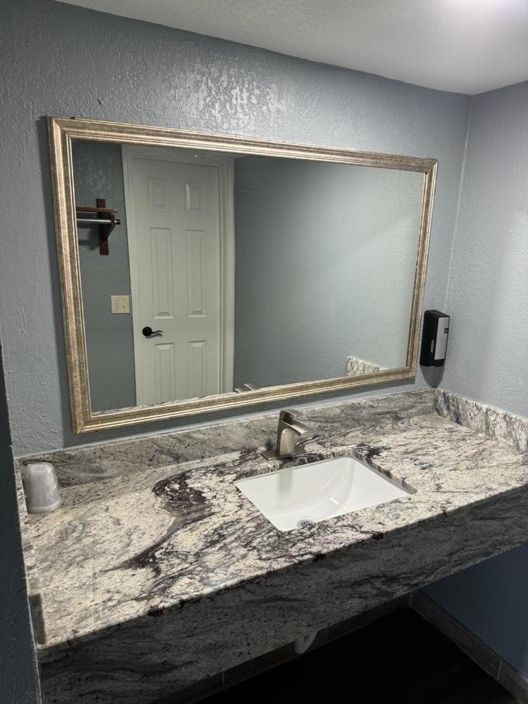 Midtown Lodge Jacksonville Luaran gambar