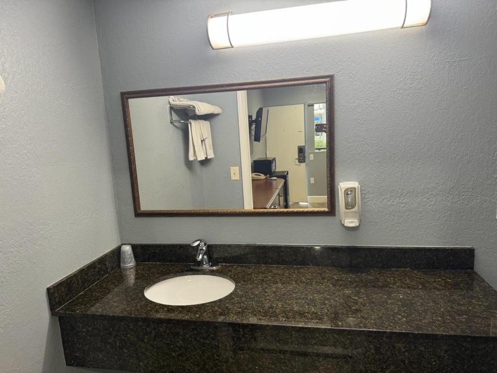Midtown Lodge Jacksonville Luaran gambar